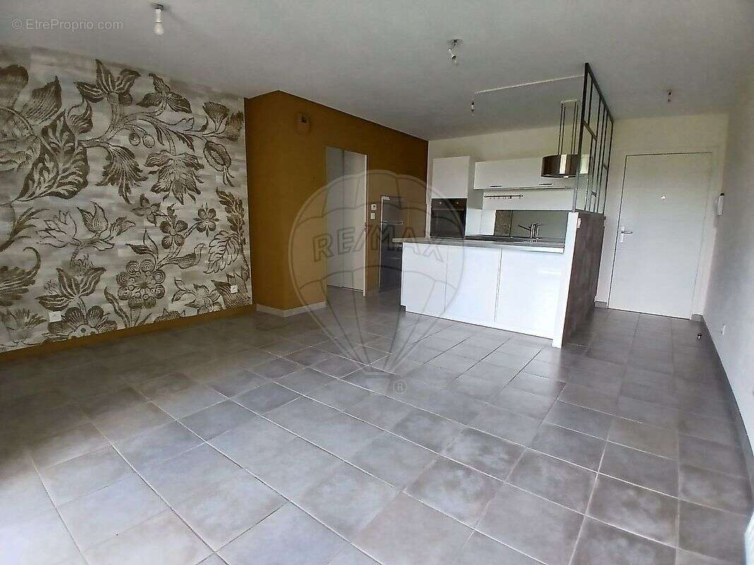 Appartement à JASSANS-RIOTTIER