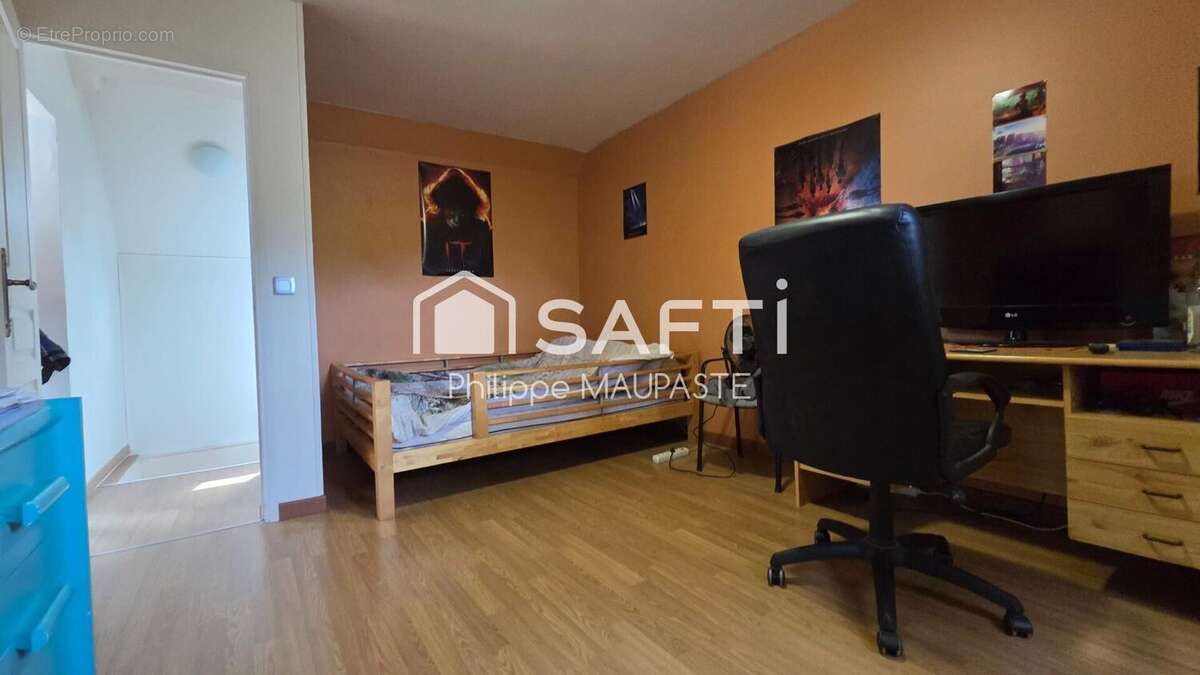Maison 175 m² à Raveau  - photo 8