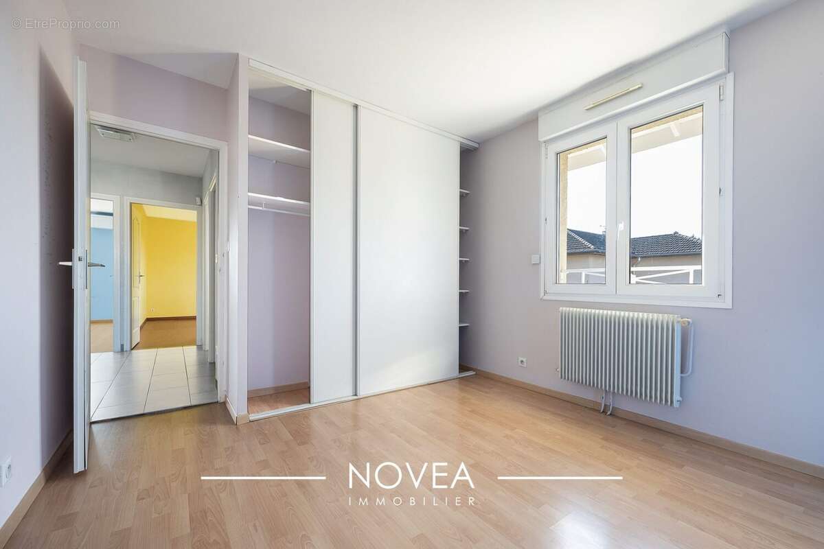 Maison à SATHONAY-VILLAGE