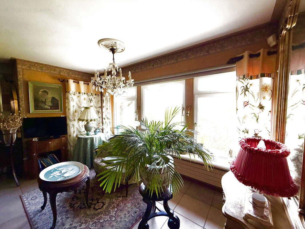 Maison à VILLENEUVE-SUR-BELLOT
