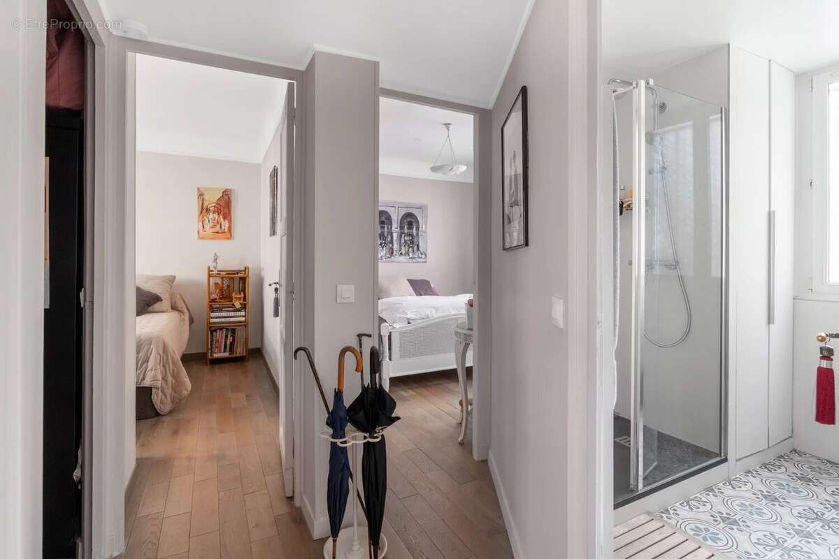 Appartement à LEVALLOIS-PERRET