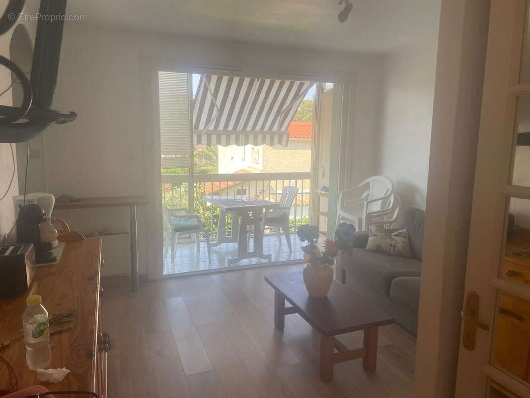 Appartement 26 m² à Six-Fours-Les-Plages  - photo 2