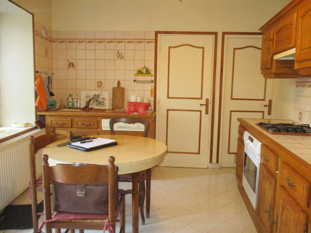 Maison à CHATEAU-CHINON(VILLE)