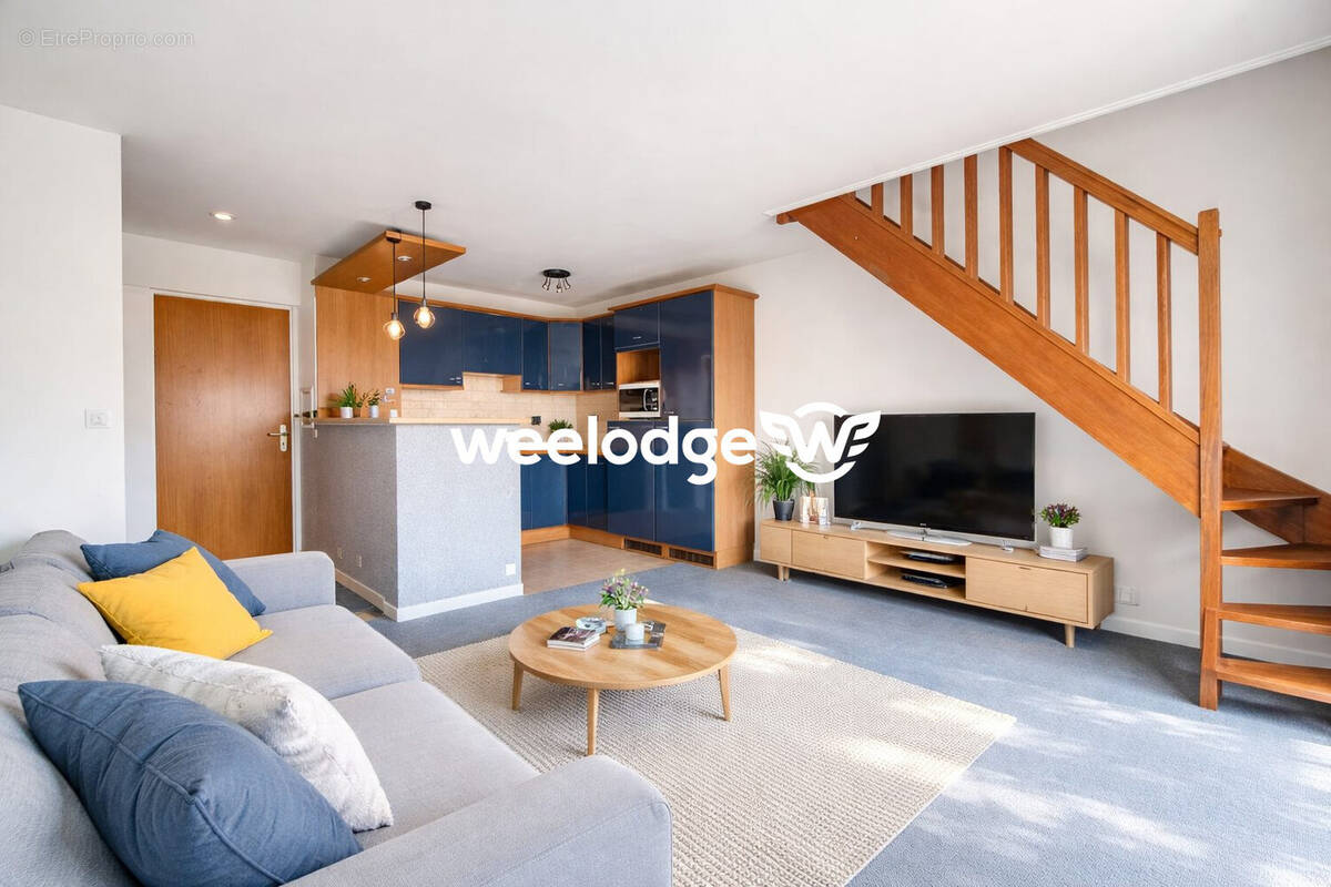 Appartement à LES CLAYES-SOUS-BOIS