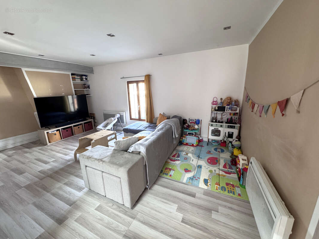Appartement à FAVEROLLES