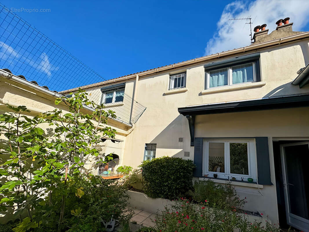 Maison à MONTREUIL