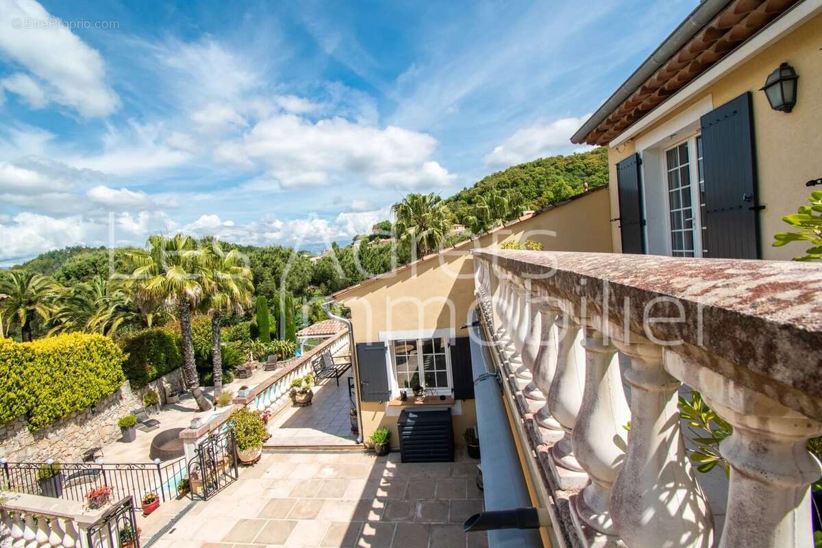 Maison à LES ADRETS-DE-L&#039;ESTEREL