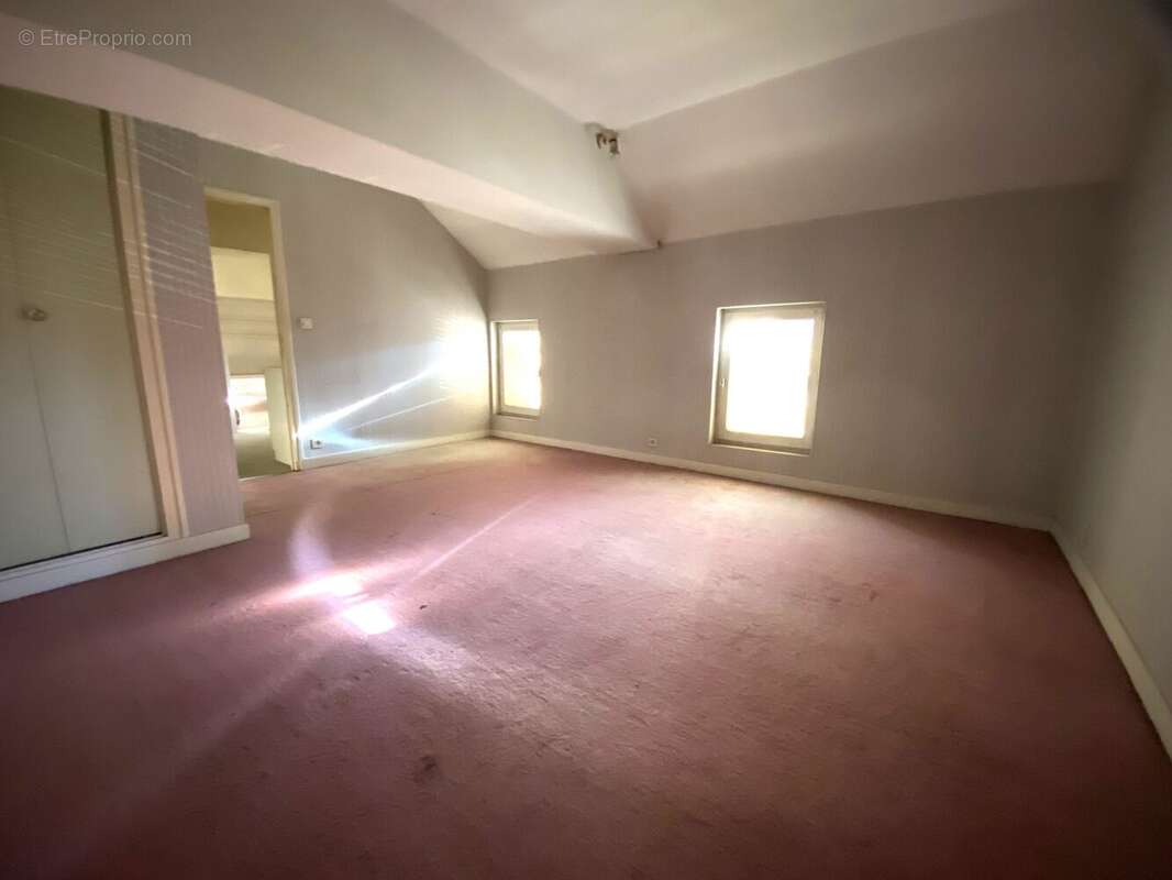 Maison à SAINT-CYPRIEN