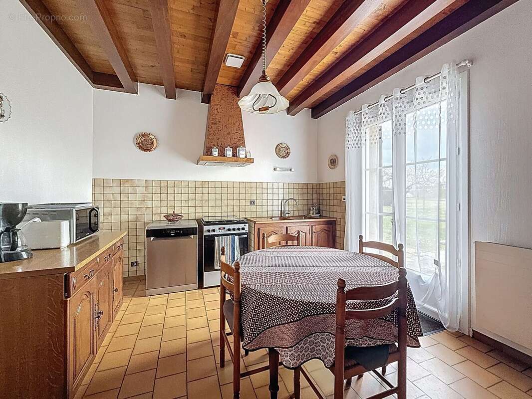 Maison 109 m² à Miramont-De-Guyenne  - photo 143