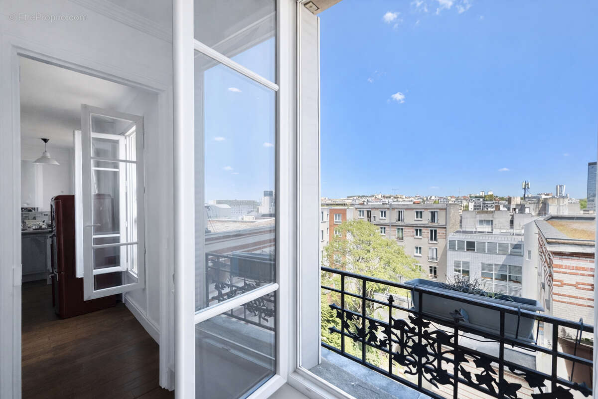 Appartement à PARIS-20E