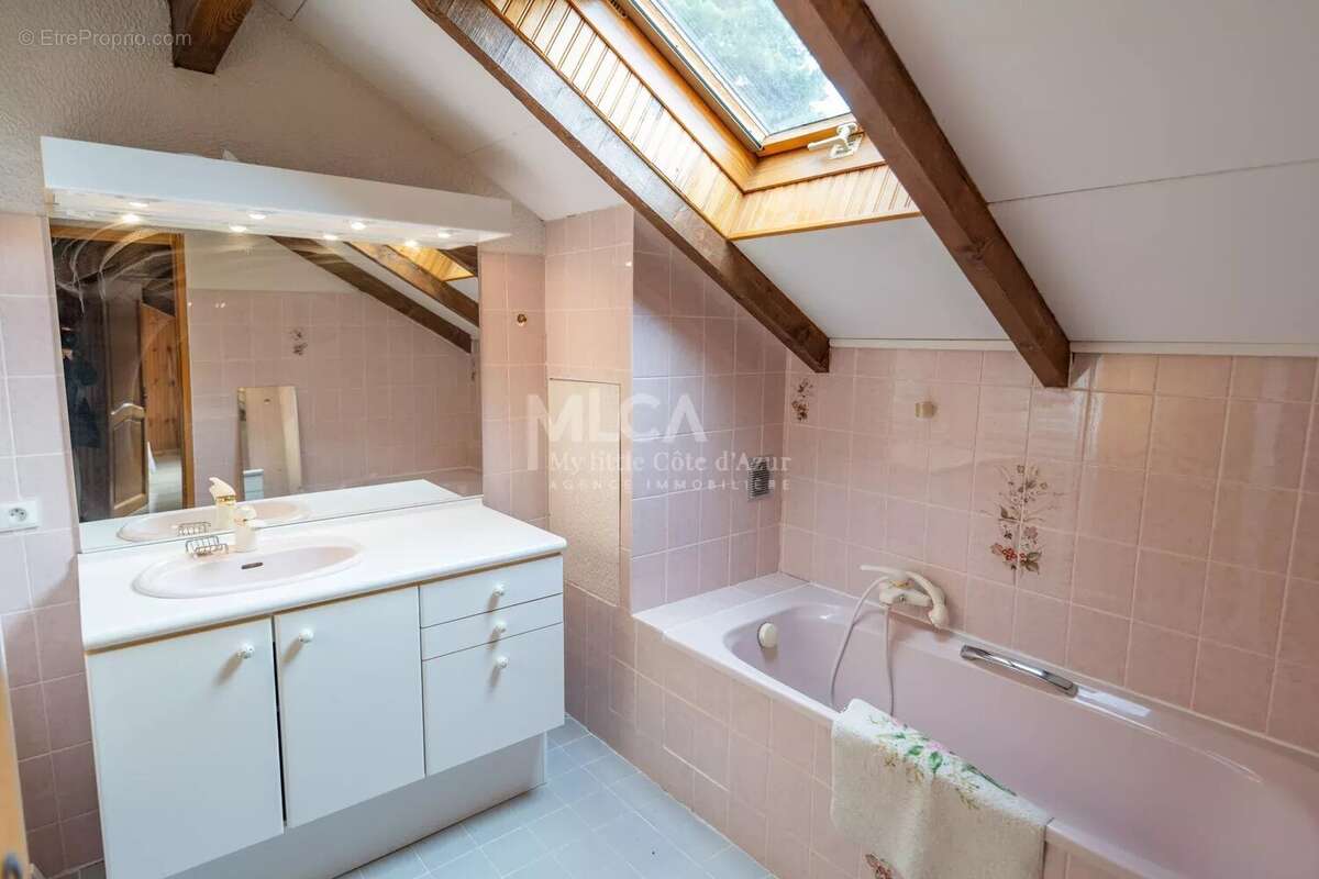 Maison à SAINT-ETIENNE-DE-TINEE