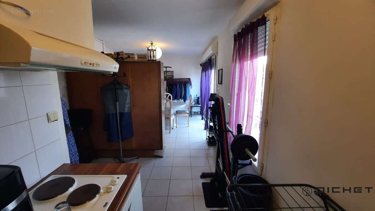 Studio avec parking et balcon - photo 3