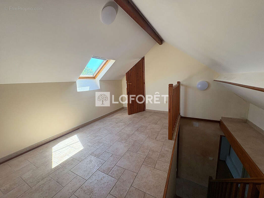 Maison à GAILLON-SUR-MONTCIENT