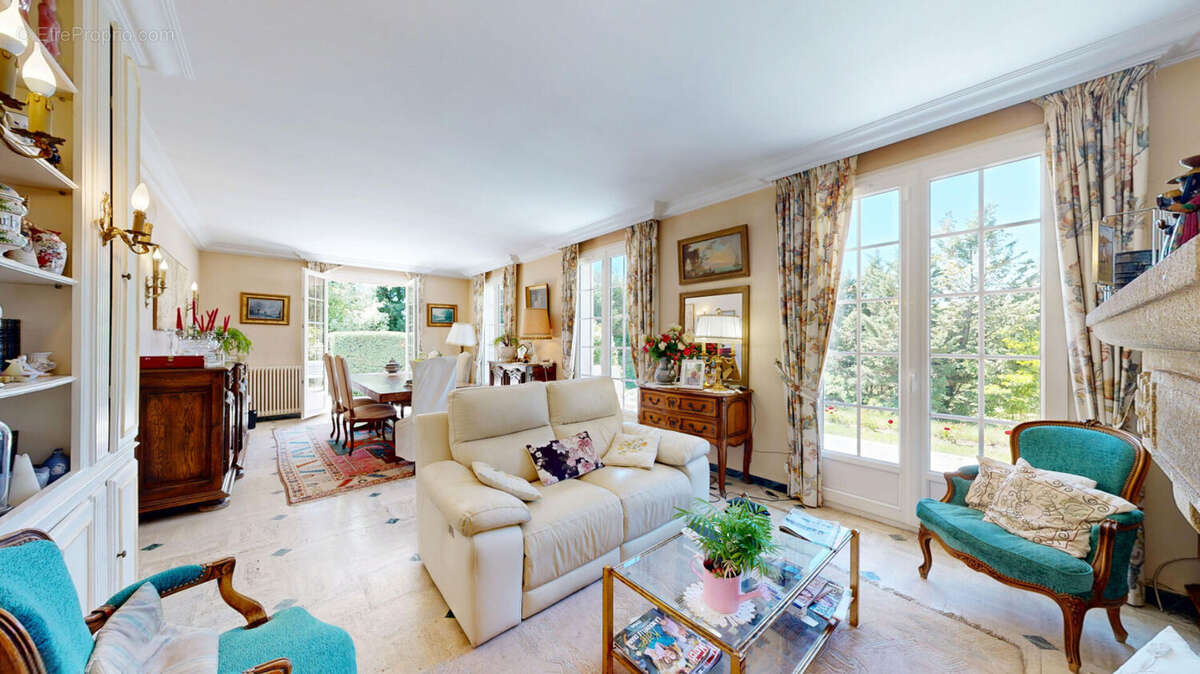Maison à NEUVY