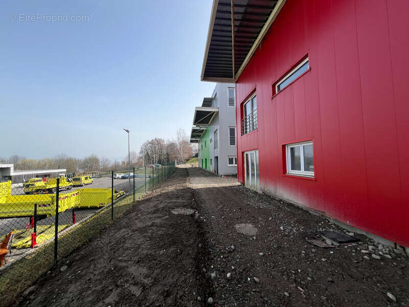 Commerce à MAXILLY-SUR-LEMAN