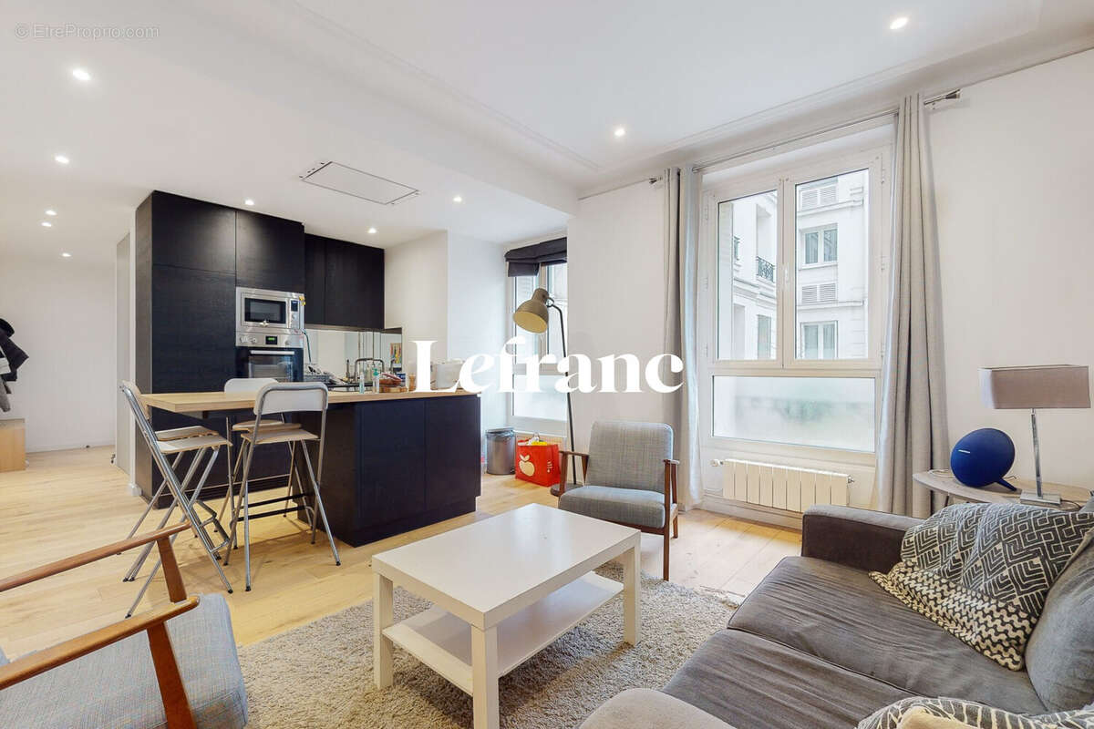 Appartement à PARIS-15E