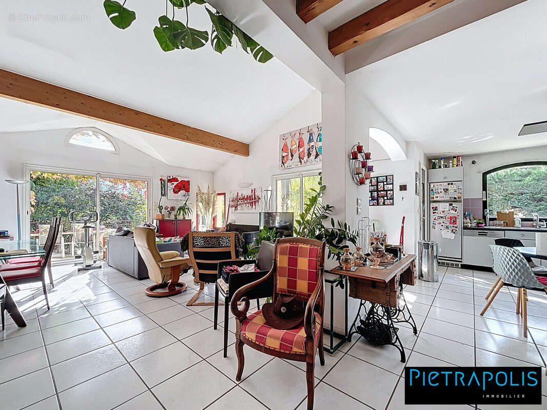 Maison à CAILLOUX-SUR-FONTAINES