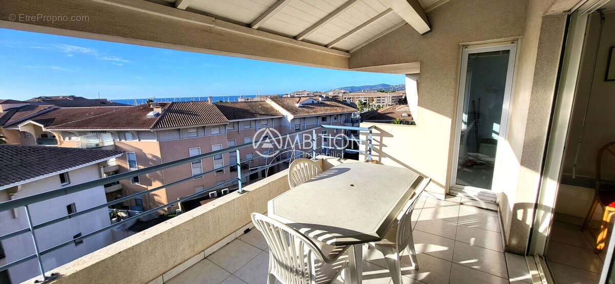 Appartement à FREJUS