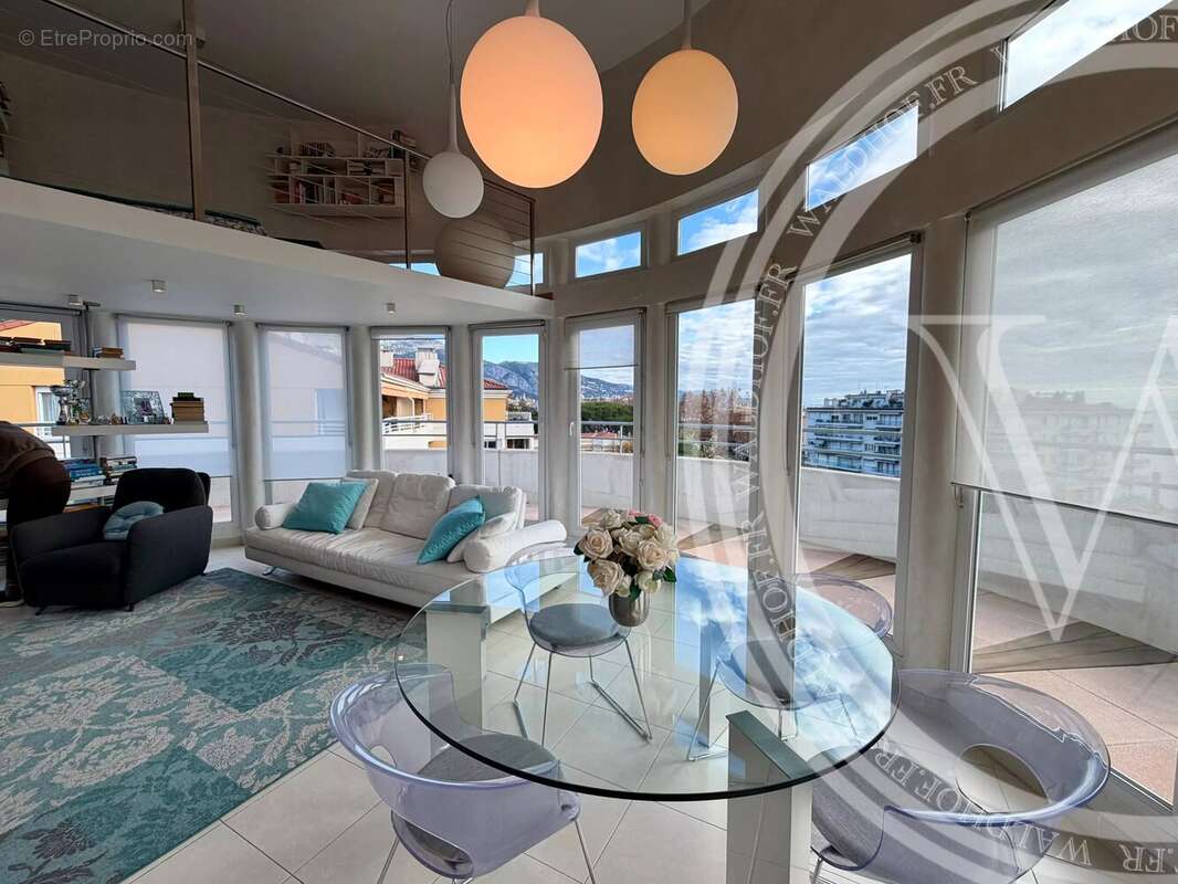 Appartement à MENTON