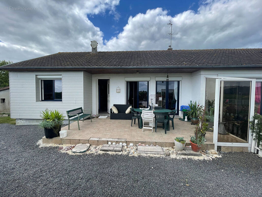 Maison à MARCEY-LES-GREVES