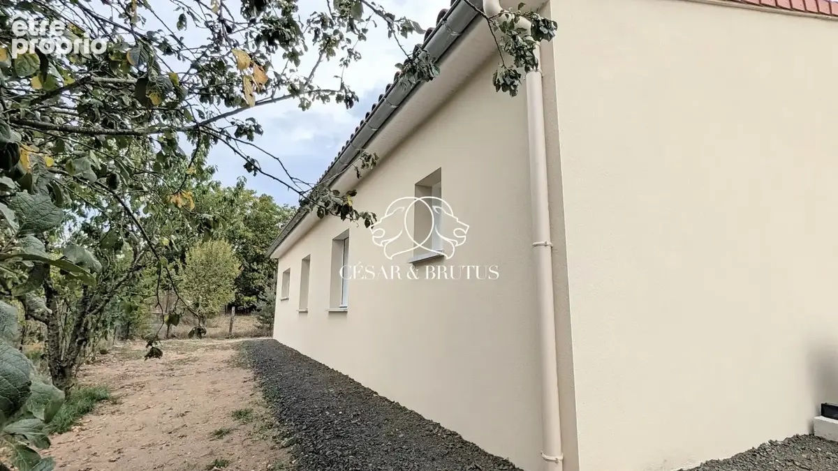 Maison 5 pièces 108 m² à vendre à Lavoute-Sur-Loire (43800) - photo 3
