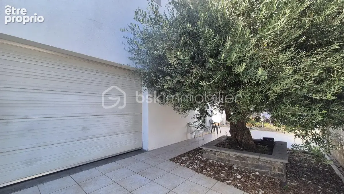 A vendre maison de ville 3 faces de 138m² sur terrain de 250m² a elne - centre ville - cinq chambres - garage exceptionnel - ver - photo 28