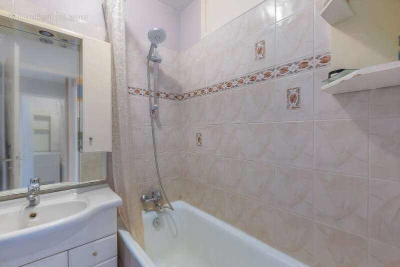 Appartement à SAINTE-FOY-LES-LYON