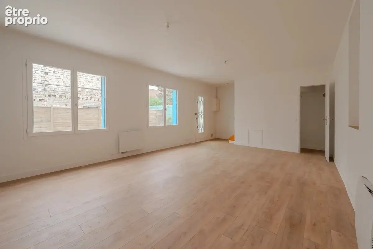 Maison cœur de ville rénovée 2/3 chambres - photo 4