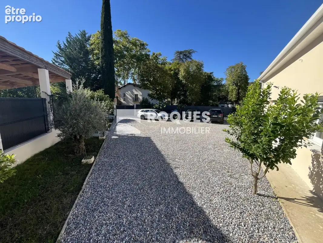 A vendre, villa contemporaine de 220m2 sur un terrain de 1306m2, Bédarieux - photo 38