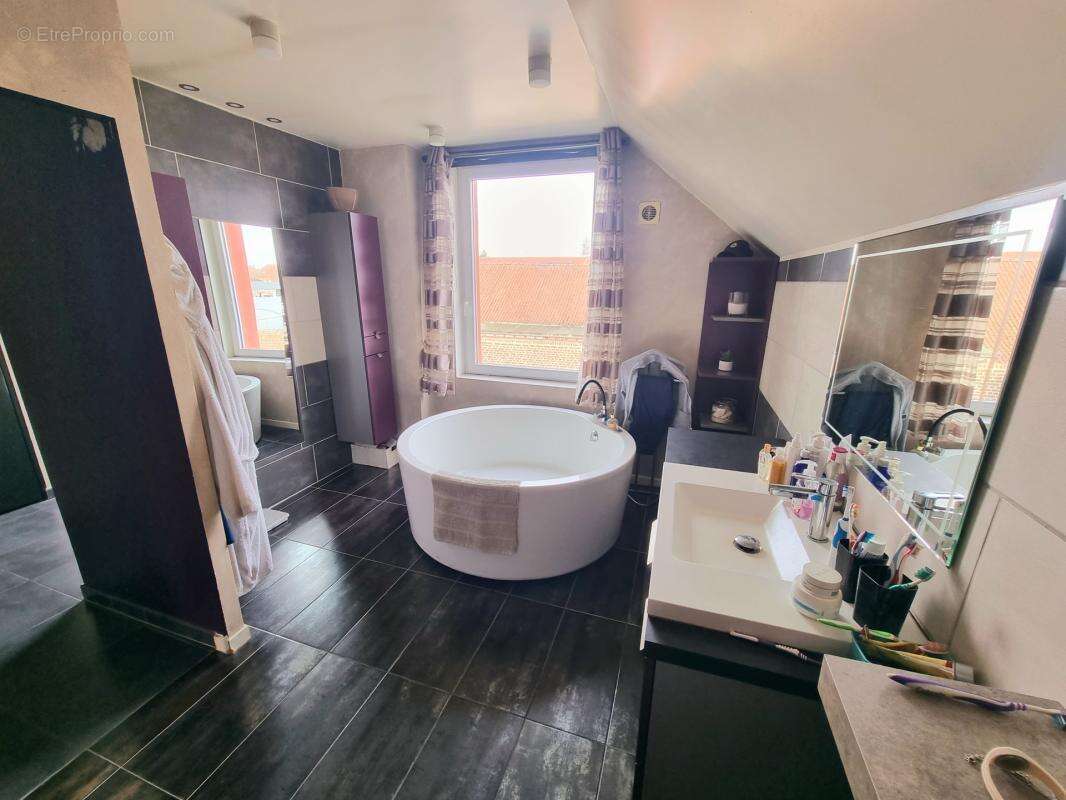 Loft, 3 chambres, hypercentre - photo 7
