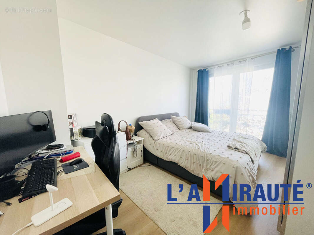 Appartement à SARTROUVILLE