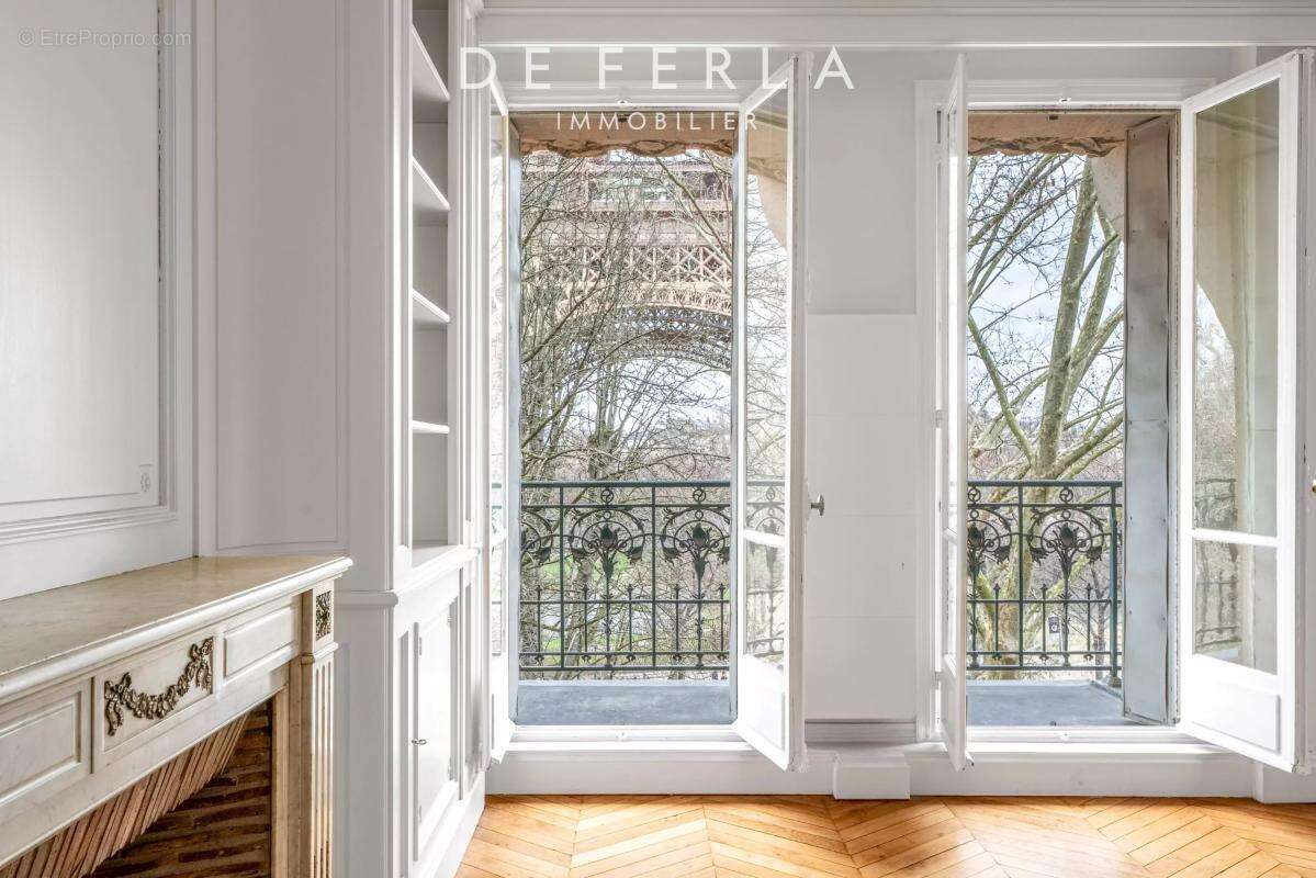 Appartement à PARIS-7E
