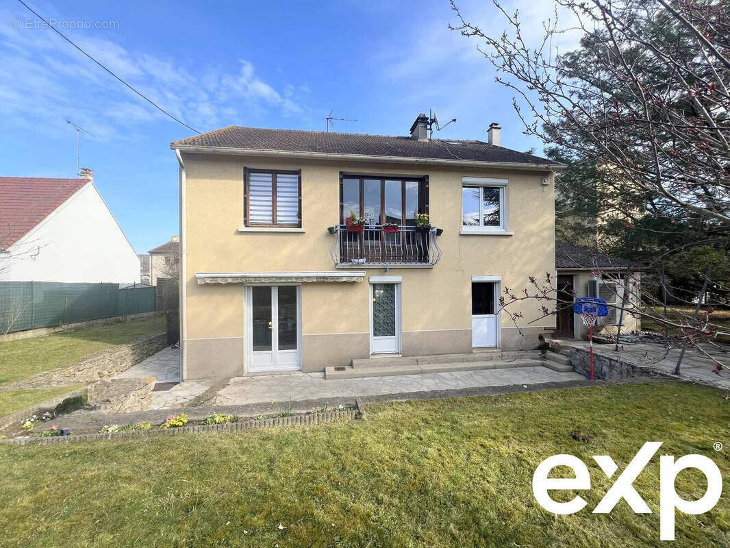 Maison à MANTES-LA-JOLIE