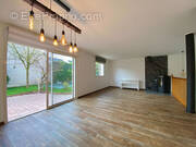 Maison à L&#039;HUISSERIE