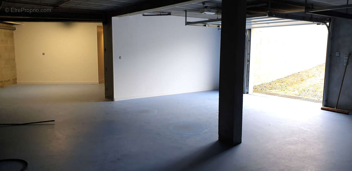 Maison à MARCILLY-SUR-VIENNE