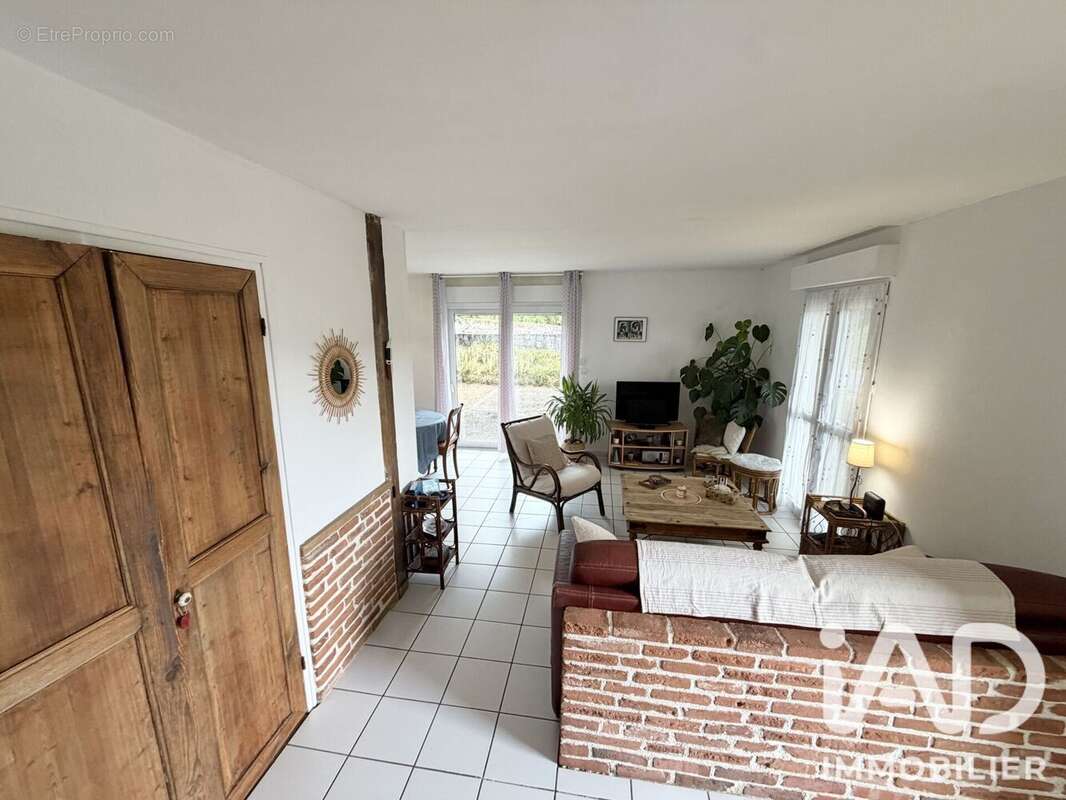 Maison 113 m² à Figeac  - photo 5