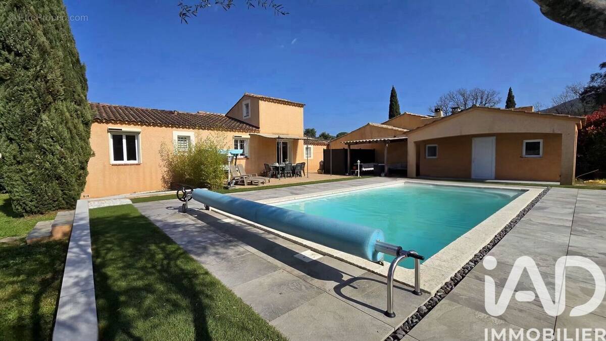 Photo 1 - Maison à GONFARON