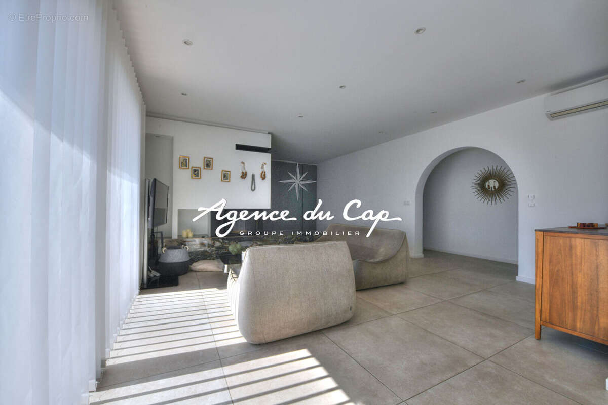 Appartement à SAINT-RAPHAEL