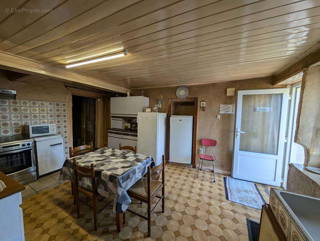 Maison à COURCHATON