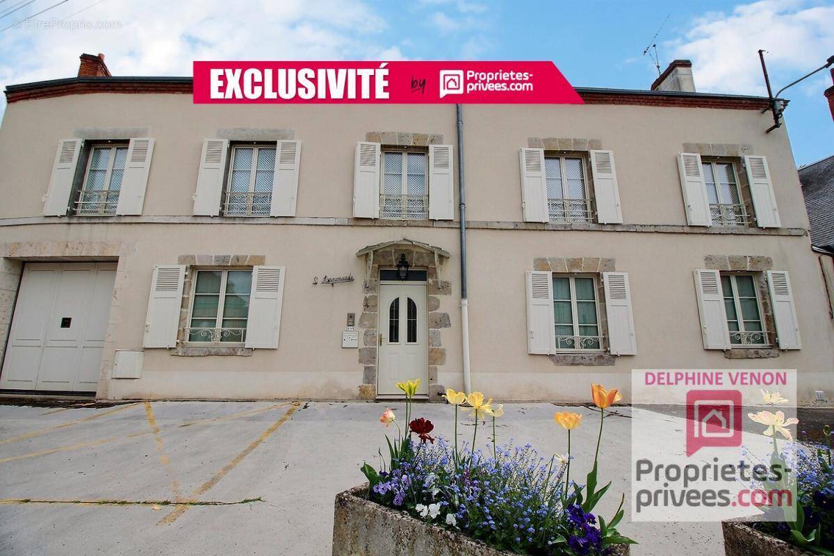 Exclusivité - Maison prestige avec beaucoup de cachet à 2 pas des commerces, du parc et de la Loire à Chateauneuf Sur Loire - photo 1