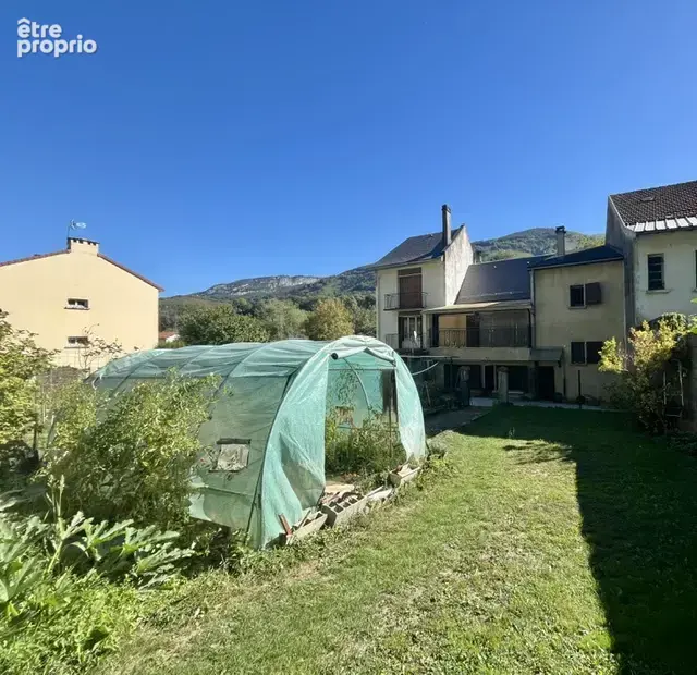 Maison de village avec jardin - photo 2