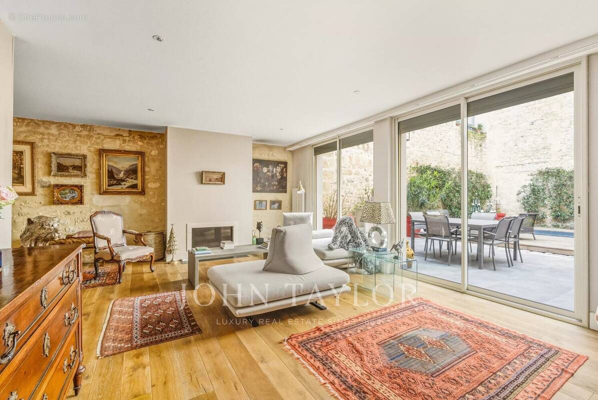 Appartement à BORDEAUX