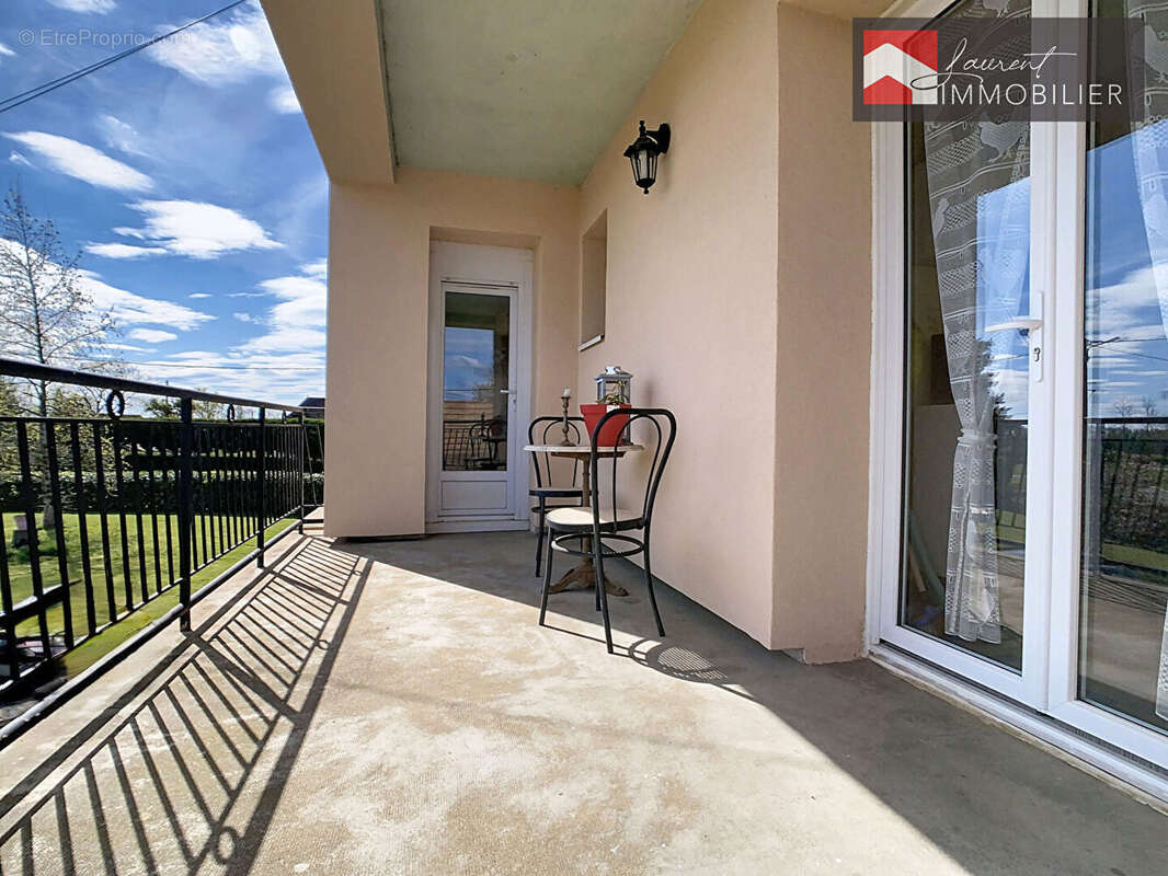 Maison à SAINT-ETIENNE-EN-BRESSE