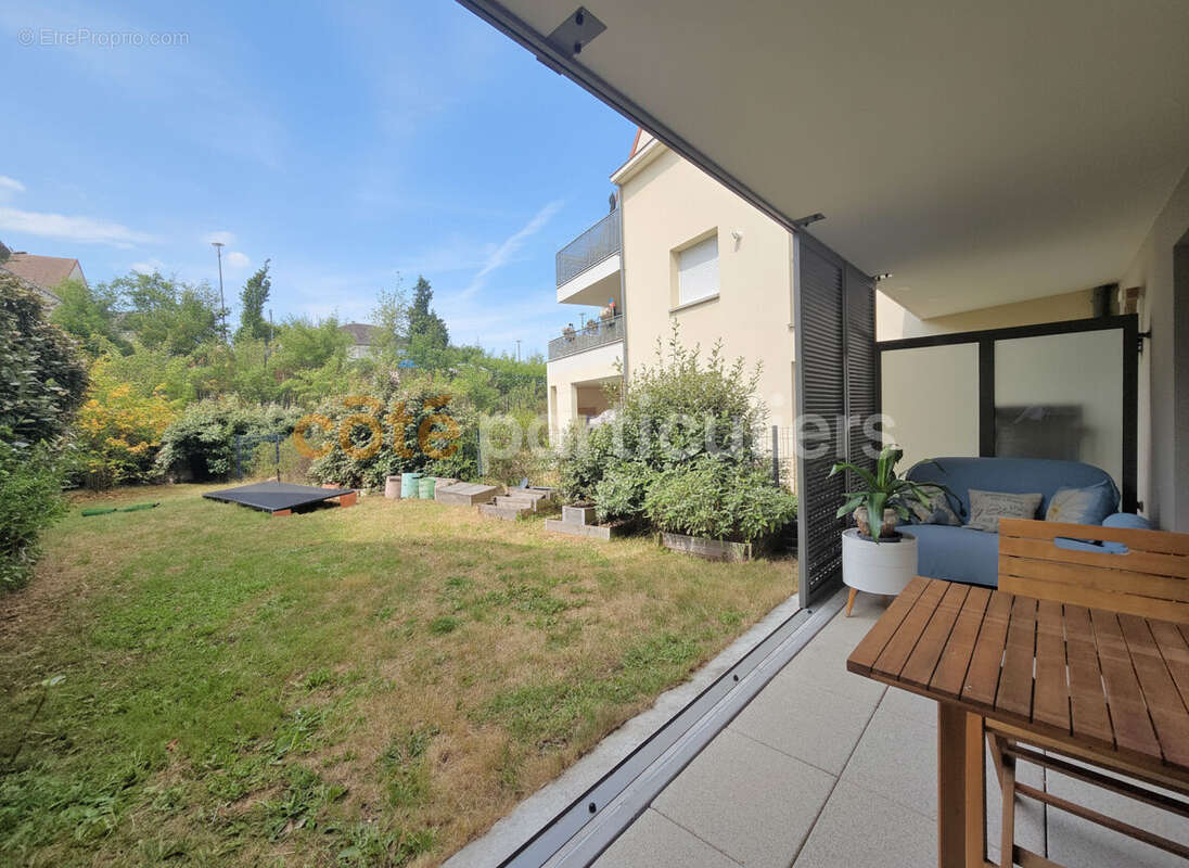 Appartement à MAREIL-MARLY