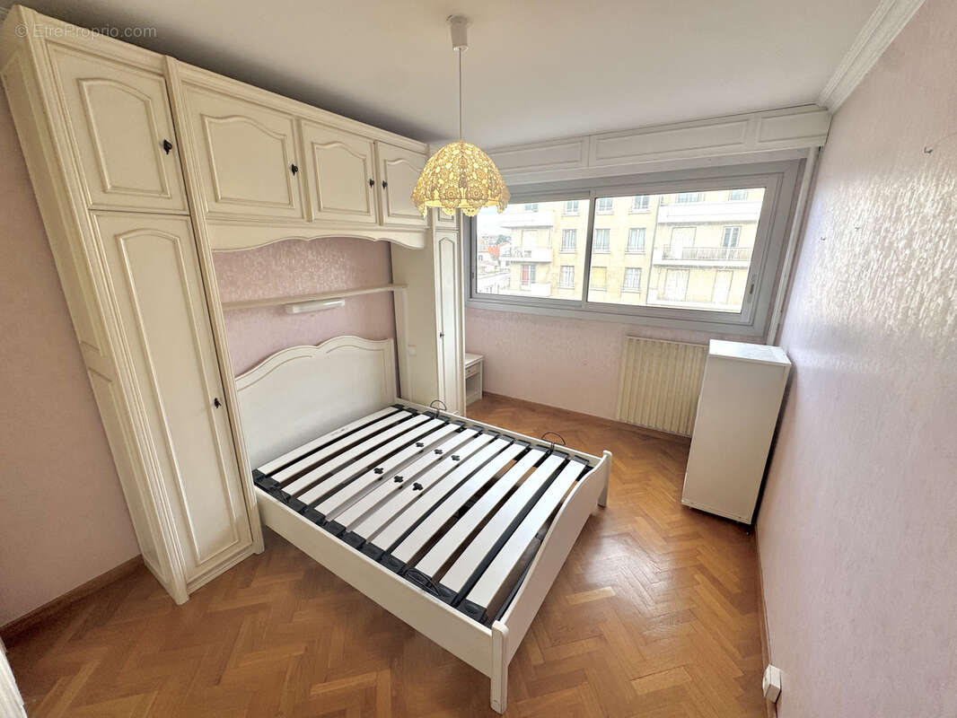 Appartement à MARSEILLE-5E