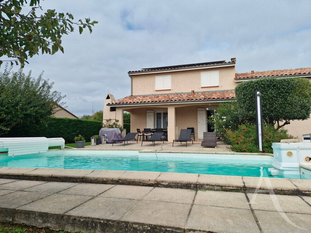 Maison à SAINTE-FOY-D&#039;AIGREFEUILLE