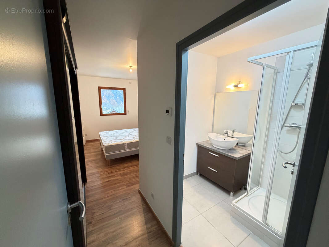 Appartement à SAINT-JEAN-DE-MAURIENNE