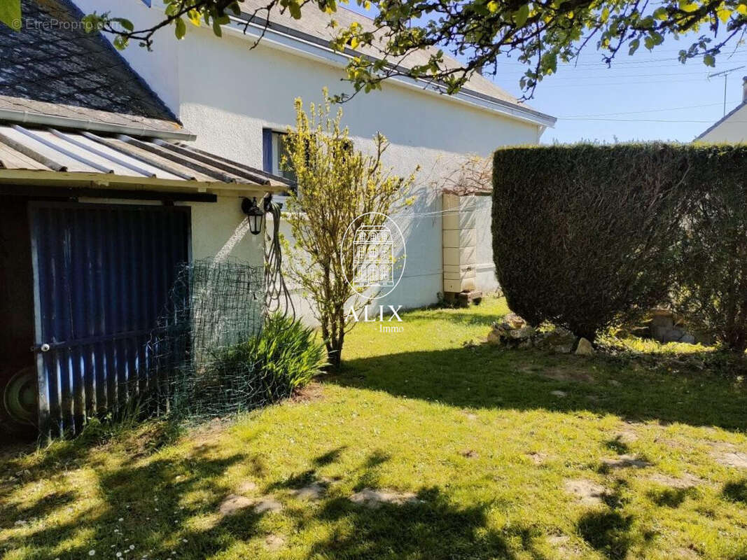 Maison à SAINT-JEAN-FROIDMENTEL