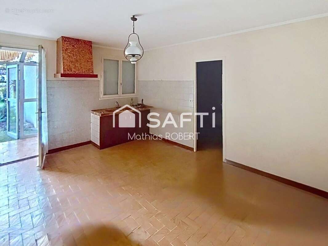 Photo 7 - Maison à LIMALONGES