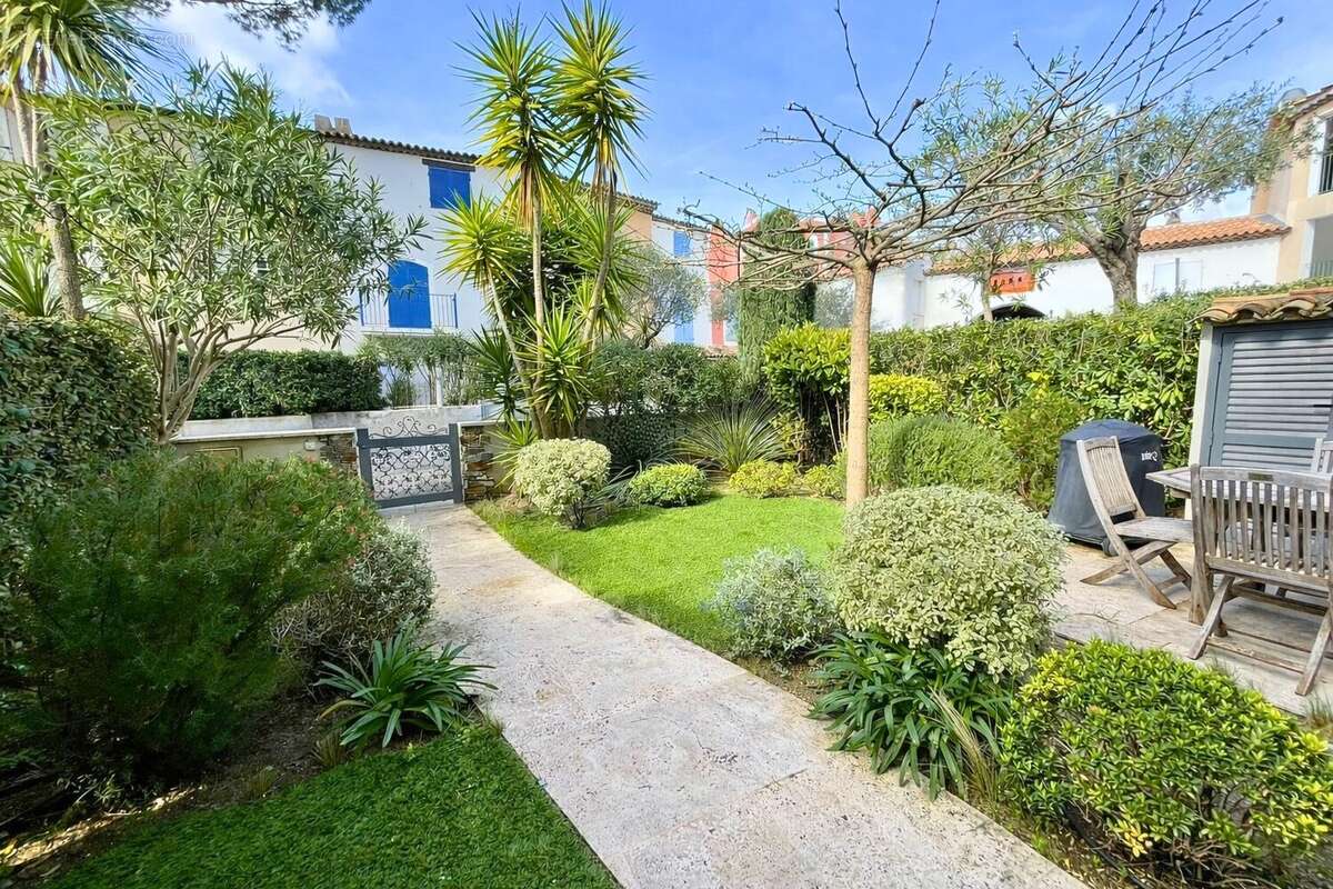 Maison à GRIMAUD